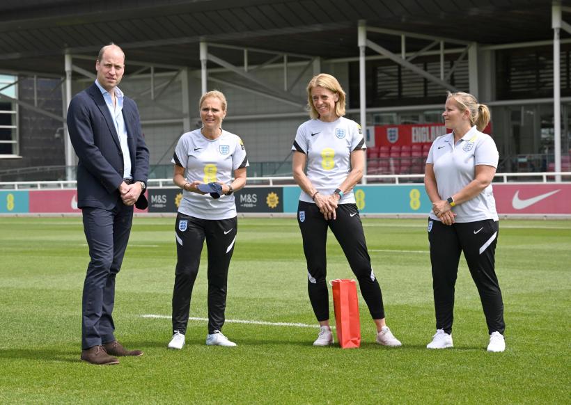 Prințul William, vizită surpriză în cantonamentul naționalei feminine pentru Cupa Mondială 18845971