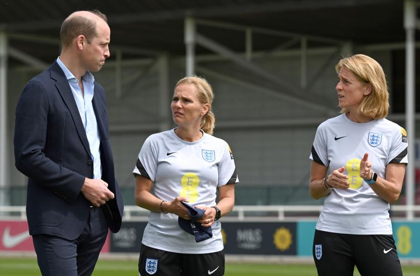 Prințul William, vizită surpriză în cantonamentul naționalei feminine pentru Cupa Mondială 18845972