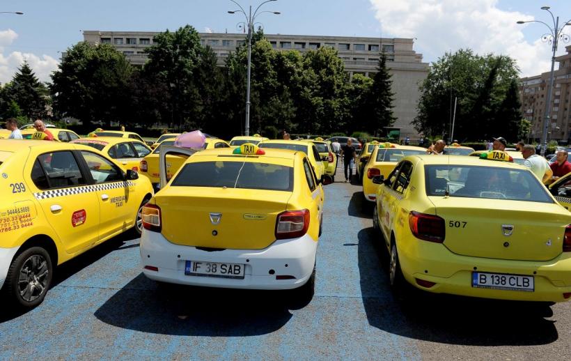 Protest al taximetriștilor în fața Palatului Victoria, împotriva aplicațiilor de ride-sharing gen Uber și Bold 18845914