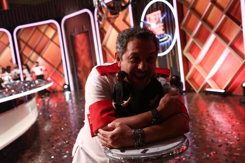 Marele câștigător al sezonului 11 Chefi la cuțite. Nina Hariton a câștigat marele premiu în valoare de 30.000 de euro. 18845986