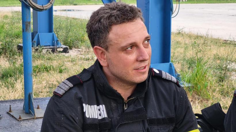 Eroii zilei: și-au lăsat acasă soțiile, copiii, părinții și au venit în sprijin la Petromidia 18846183