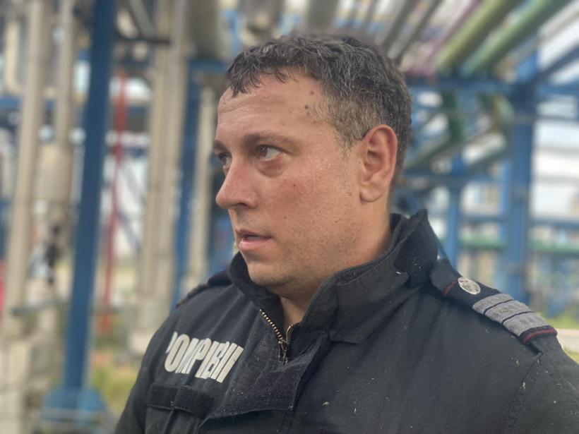 Eroii zilei: și-au lăsat acasă soțiile, copiii, părinții și au venit în sprijin la Petromidia 18846188