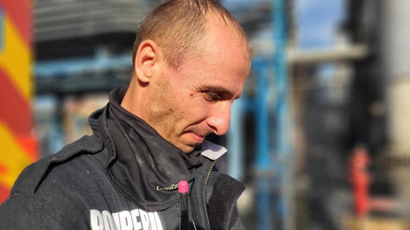 Eroii zilei: și-au lăsat acasă soțiile, copiii, părinții și au venit în sprijin la Petromidia 18846189