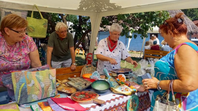 Satul lui Badea Cârțan împlinește 550 de ani 18846097