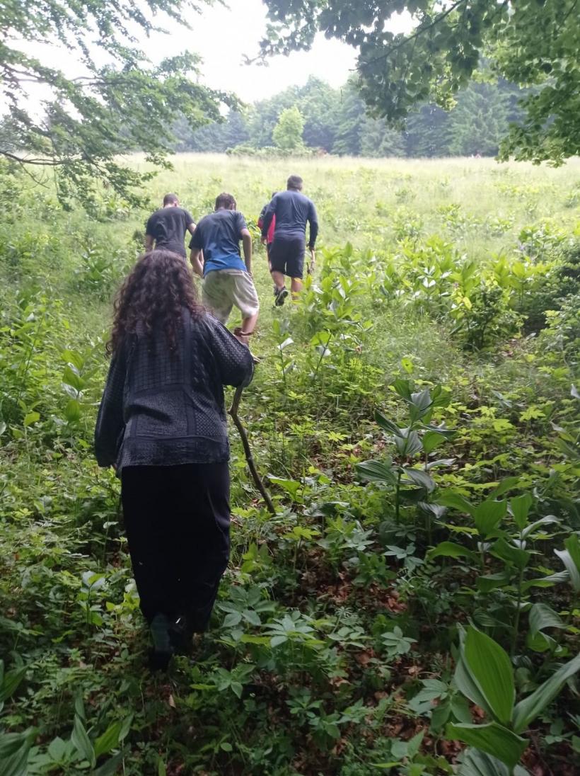 Adolescenți rătăciți pe munte, găsiți de jandarmii din Predeal 18846385