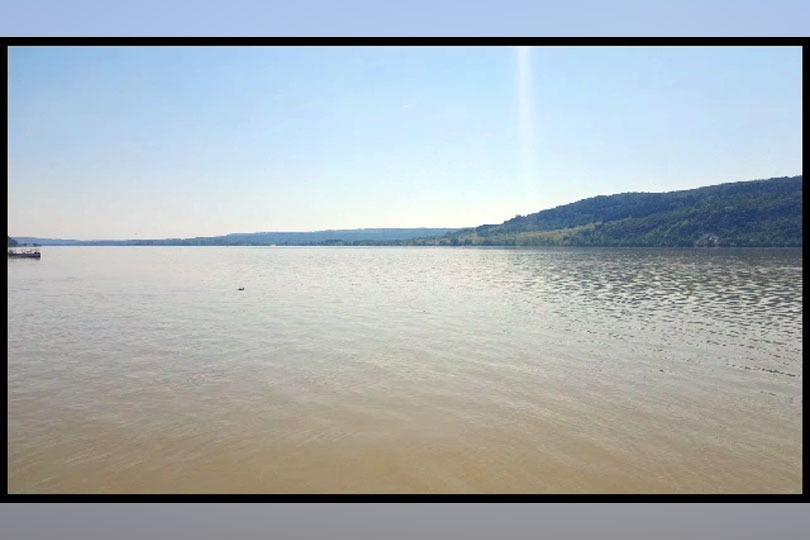 Unda de poluare formată anterior pe Dunăre în zona Cělarevo (Serbia) a fost stopată înainte de a ajunge la granița României 18846299