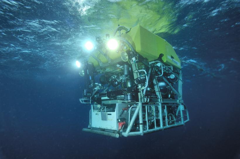 Toți cei cinci pasageri ai submersibilului Titan „s-au pierdut”. Familiile au fost anunţate de moartea celor dragi 18846417