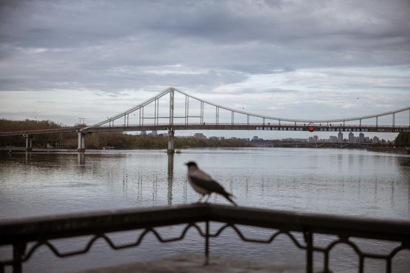 Ucraina a lovit un pod care leagă Herson de Crimeea  18846231