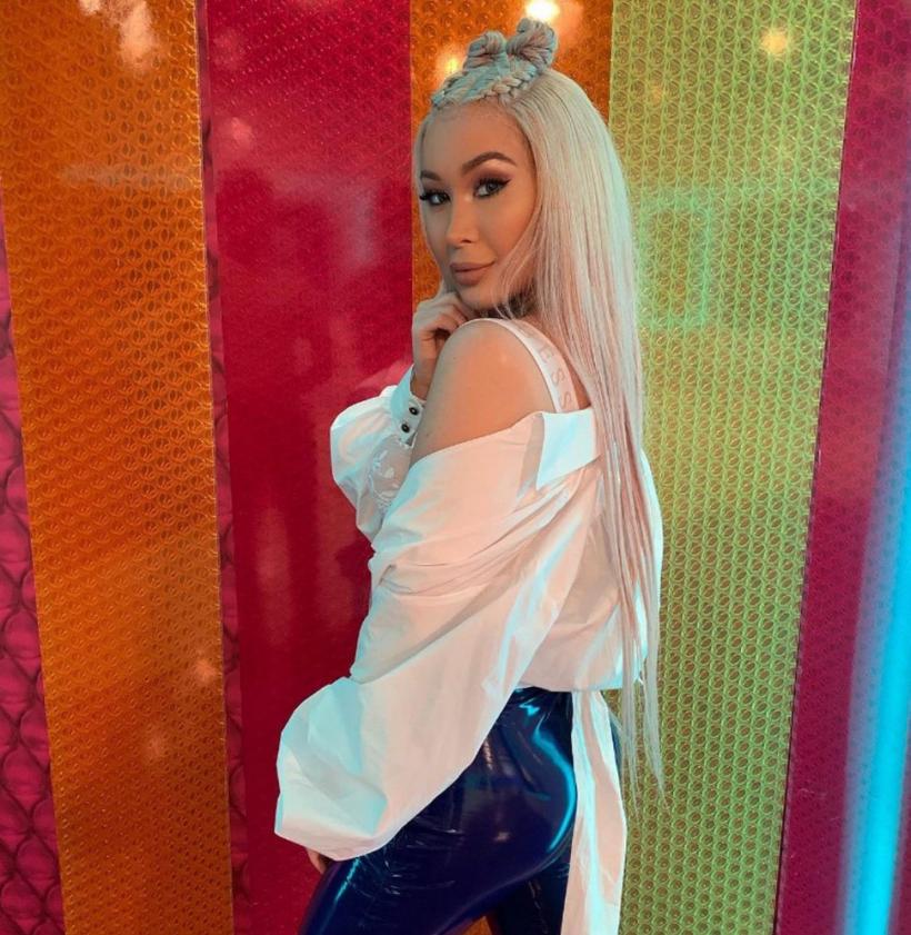 Cântăreață celebră din România, băută și drogată, oprită de polițiști în Sectorul 2 18846512