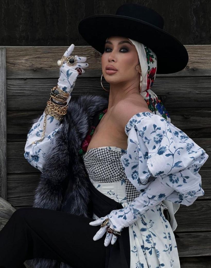 Cântăreață celebră din România, băută și drogată, oprită de polițiști în Sectorul 2 18846514