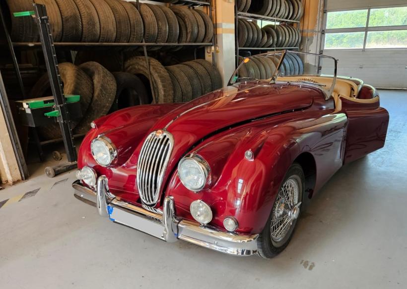 Nebunie la Registrul Auto Român. Mașină de 3,5 milioane euro adusă la ITP în România  18846583