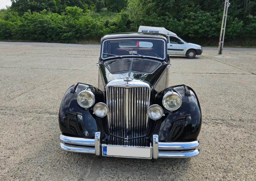 Nebunie la Registrul Auto Român. Mașină de 3,5 milioane euro adusă la ITP în România  18846587