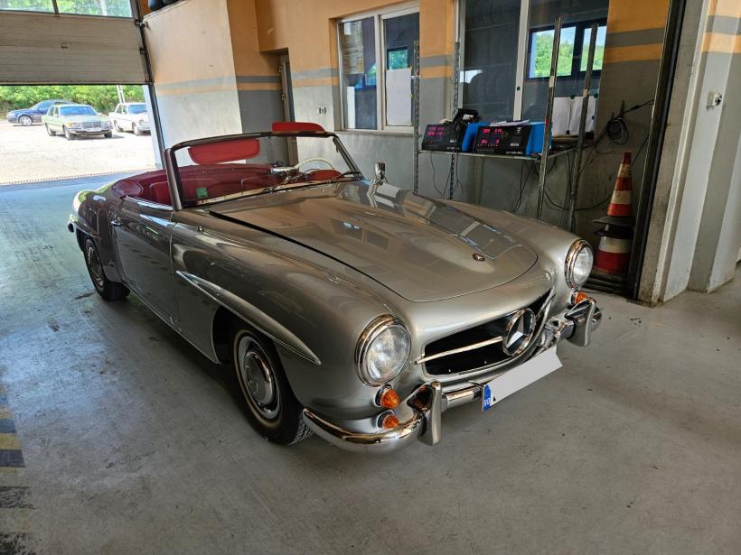 Nebunie la Registrul Auto Român. Mașină de 3,5 milioane euro adusă la ITP în România  18846589