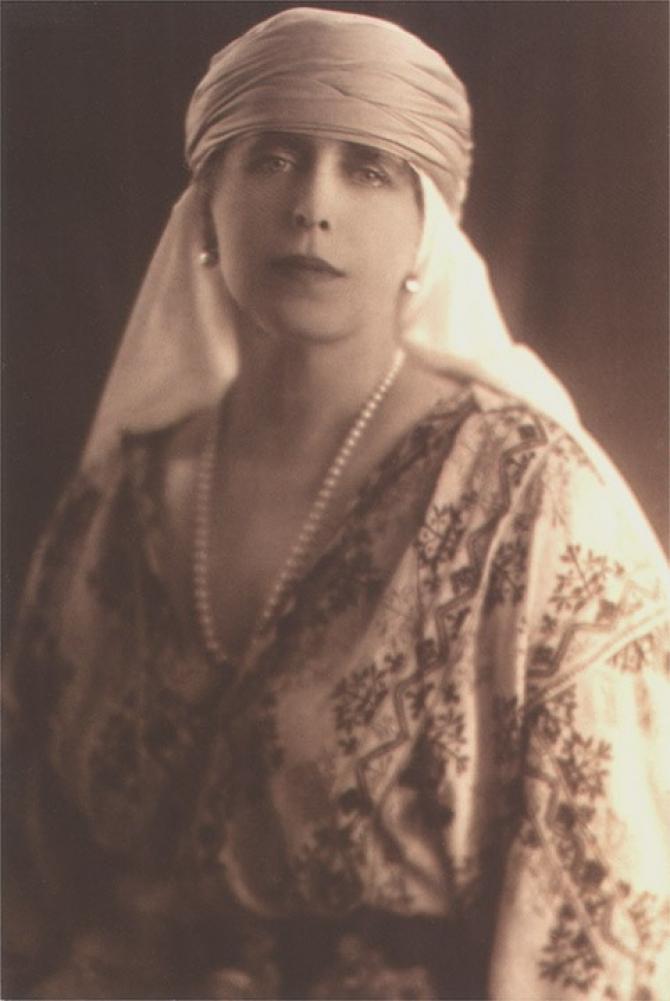 Ia românească şi dansul Sânzienelor 18846730