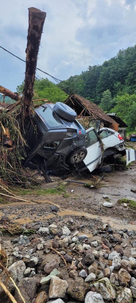 Bărbat de 74 de ani, înghițit de viitură la Arad    18846865