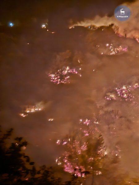 Atenție unde călătoriți. Incendiu de proporții pe insula Rhodos. Un hotel a fost evacuat 18846954