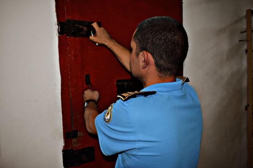 EXCLUSIV JURNALUL: Fricile Jilavei. Închisorile din România sunt ca niște bombe cu ceas 18846839