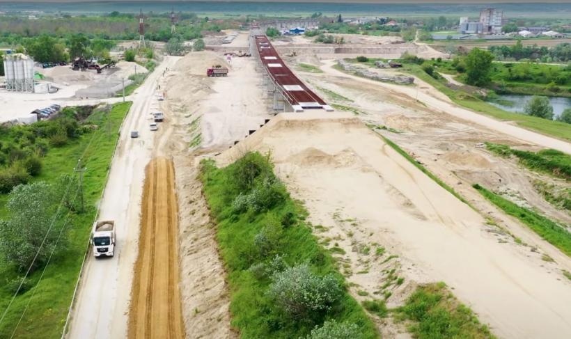 EU ne dă o jumătate de miliard de euro ca să ne întoarcem în anul 1869. Cu trenul 18846830