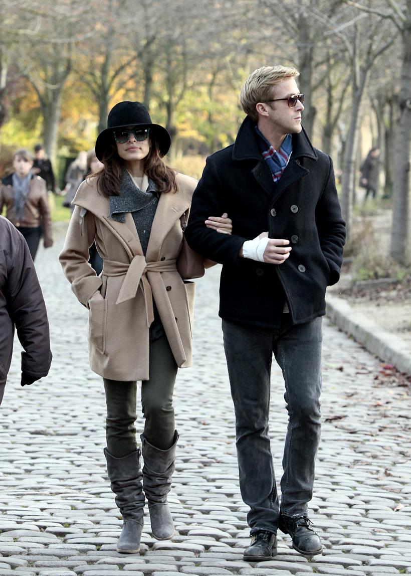 Eva Mendes dezvăluie imagini despre viața de familie, alături de Ryan Gosling și cele două fiice ale cuplului 18847222