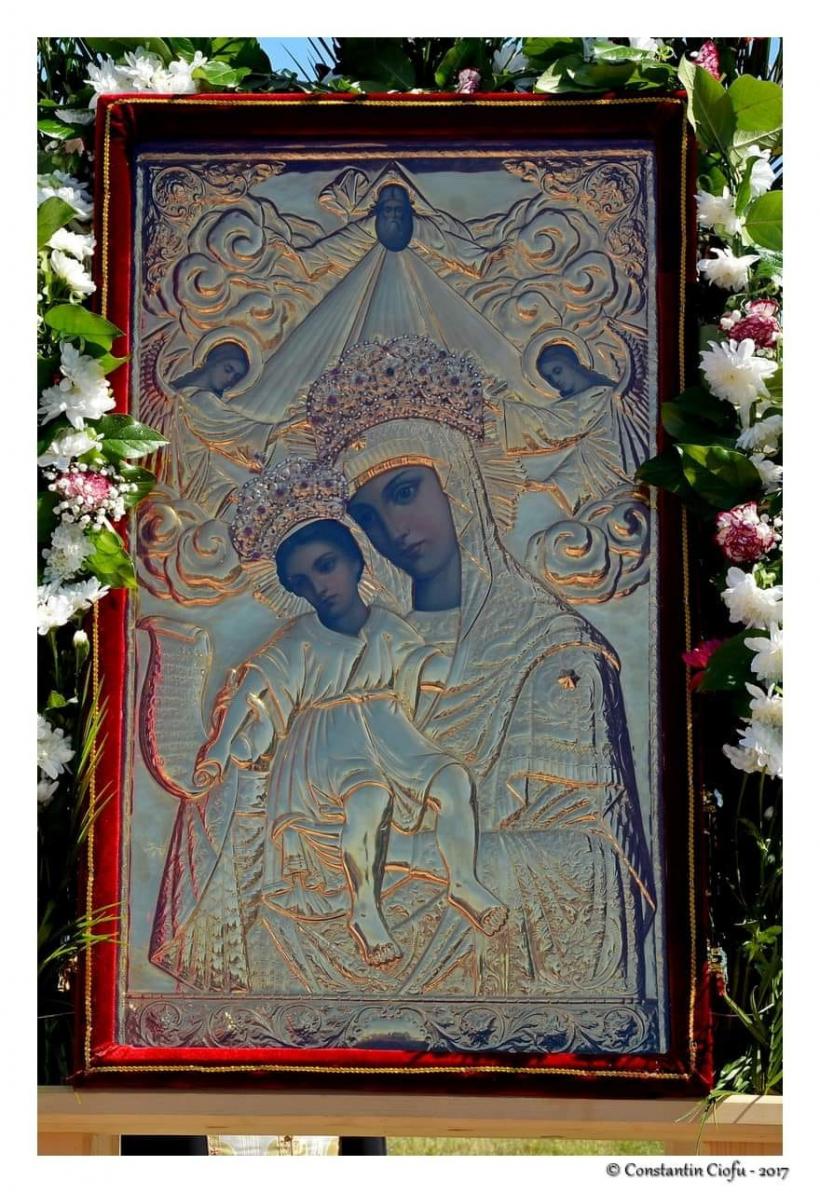 Icoană făcătoare de minuni, adusă la Constanța de Hramul Catedralei arhiepiscopale „Sfinții Apostoli Petru și Pavel”