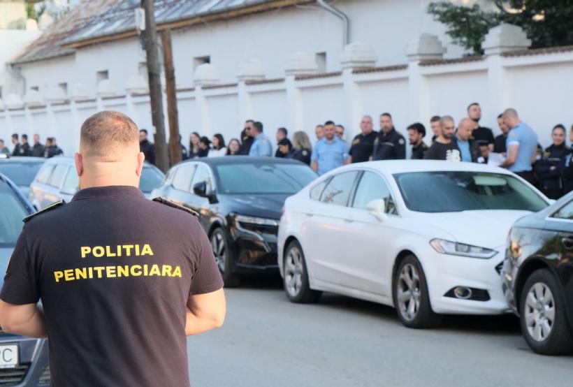 Statul a reinventat munca patriotică. Deficitul cronic de personal din sectorul bugetar va duce la noi revolte 18847049