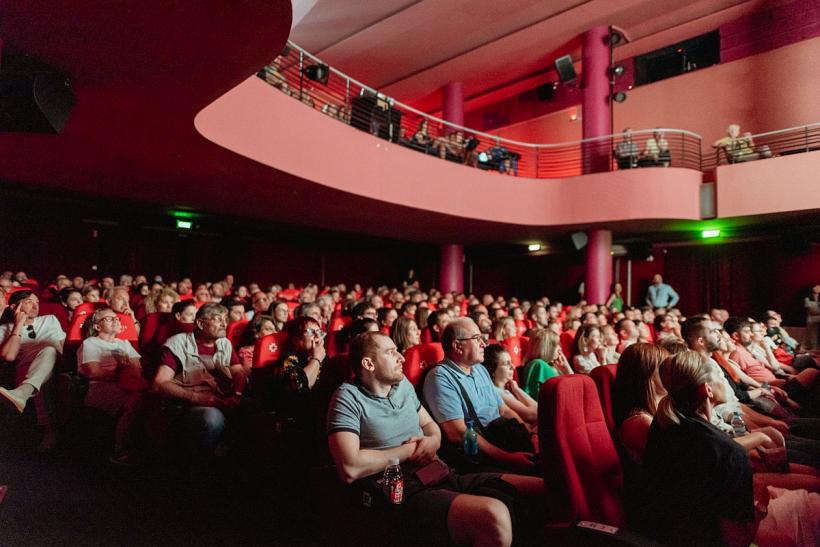 Spectatorii s-au întors în cinematografele din România