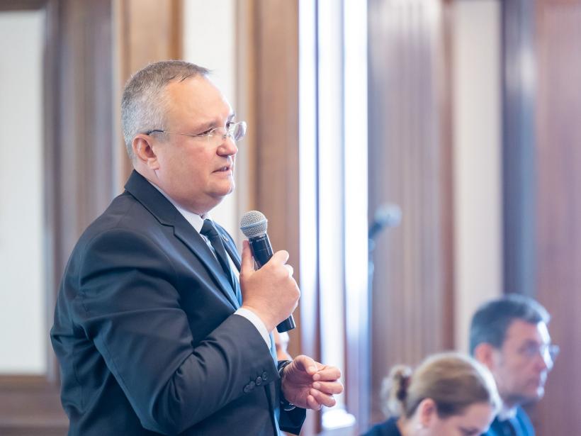 Acuzație: Puterea a introdus acum excepții pentru speciali de la interdicția cumulului pensiei cu salariul! 18847368