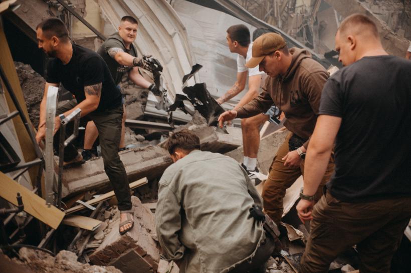 Un copil și trei adulți au murit după ce rachete rusești au lovit orașul Kramatorsk: Tot ce văd este distrugere, frică și groază 18847327