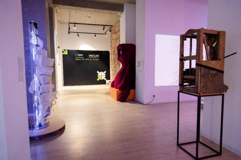 Traseul Neo Art Connect continuă cu noi expoziții de artă și știință 18847299