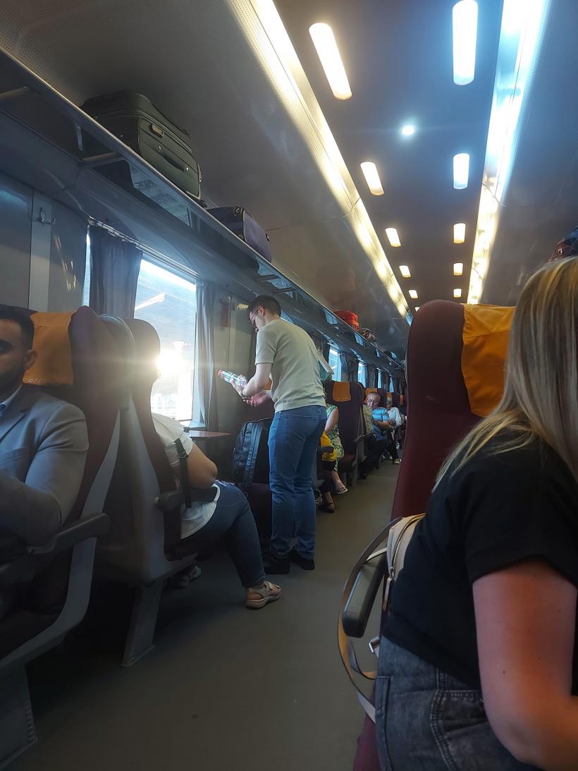 Ministrul Economiei a plecat pe Litoral cu trenul: Reprezintă o opțiune foarte bună. Este curat și sigur 18847848