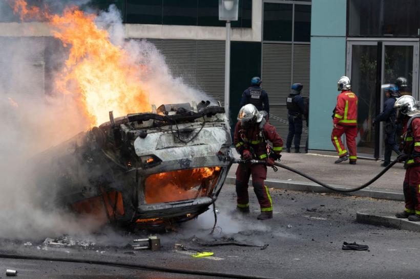 O nouă noapte cu violențe în Franța 18847978