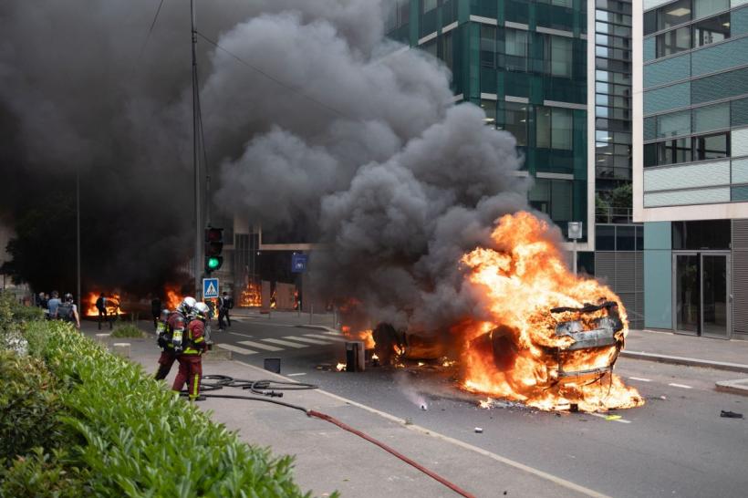 O nouă noapte cu violențe în Franța 18847979