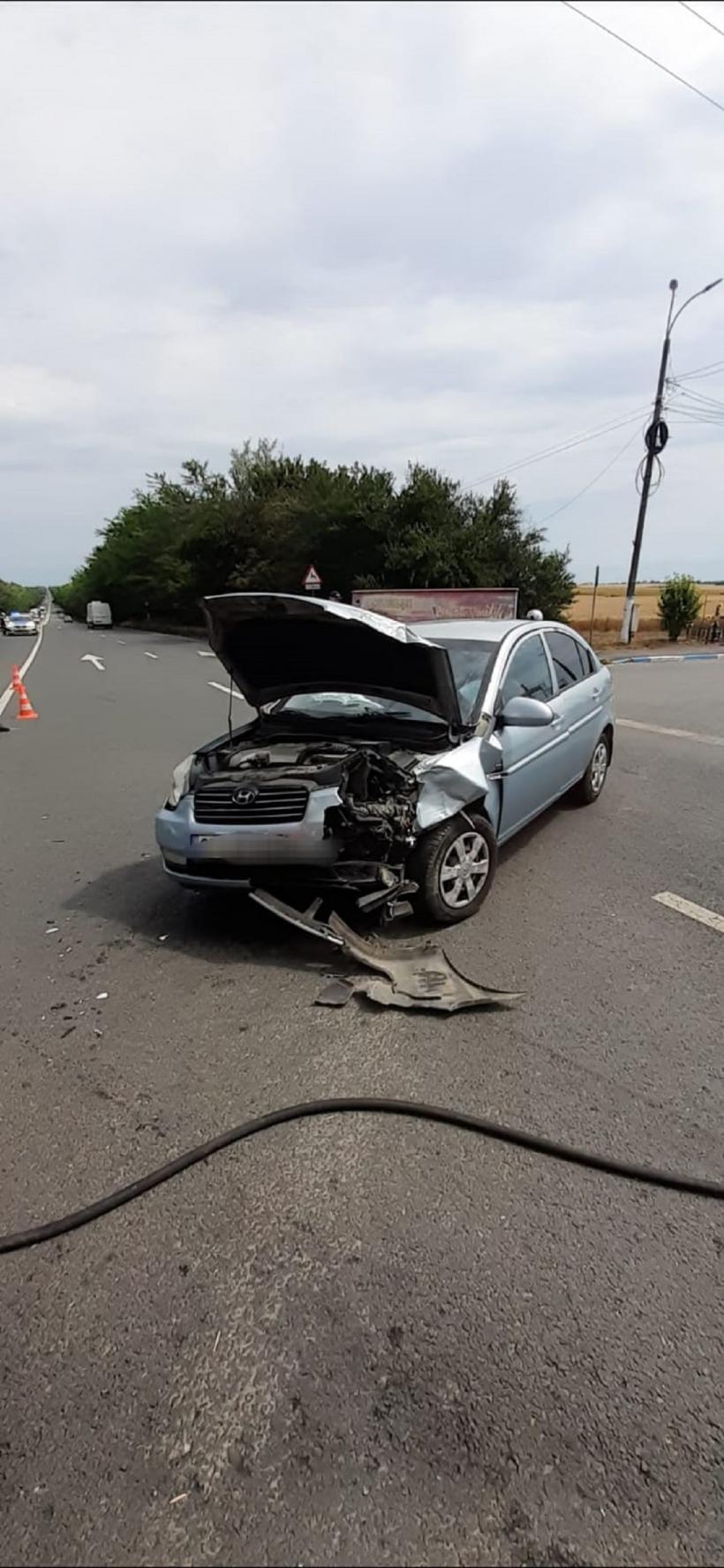 Traficul din sudul litoralului, paralizat de două accidente 18848010