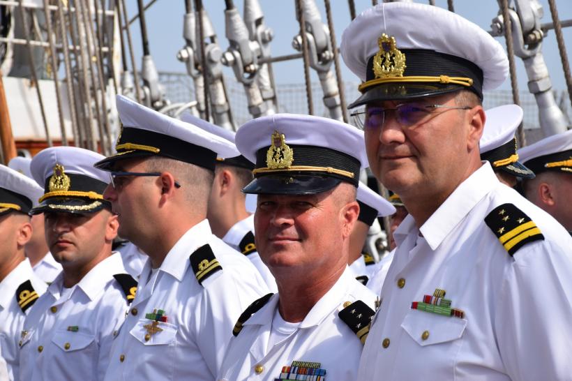 Studenții Academiei Navale „Mircea cel Bătrân”, practică marinărească în Marea Mediterană și Marea Neagră 18848159