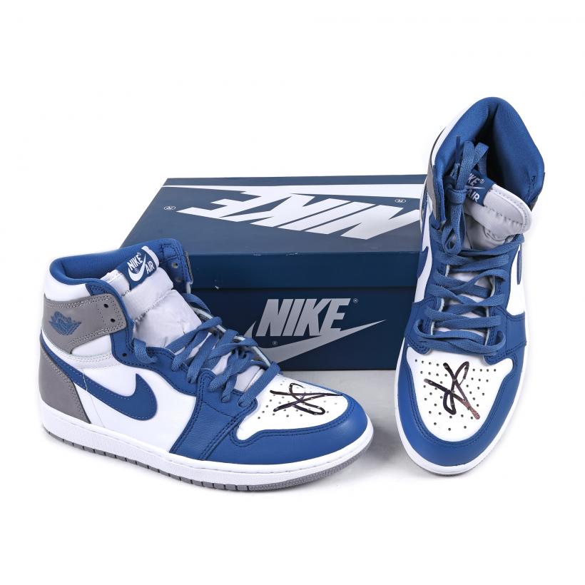 Prima licitație de sneakers din România 18848448