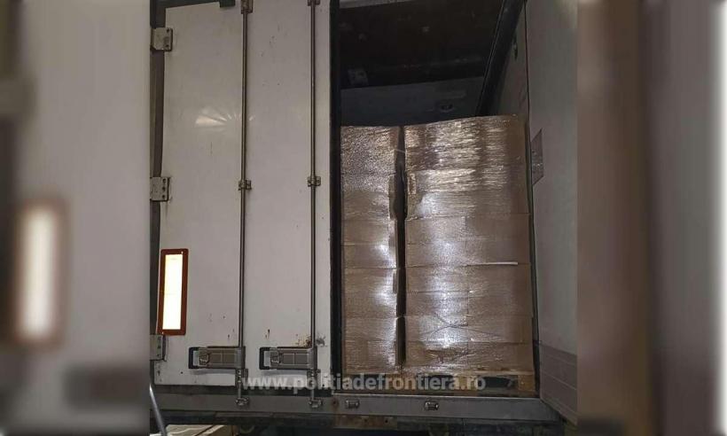 Captură impresionantă la Negru Vodă. Ţigări de contrabandă în valoare de peste 600.000 euro 18848558