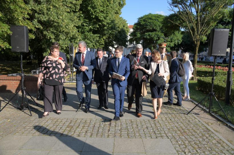 Centenarul vizitei suveranilor Marii Uniri la Varșovia, sărbătorit în prezența ASR Radu, Principele Consort 18848474