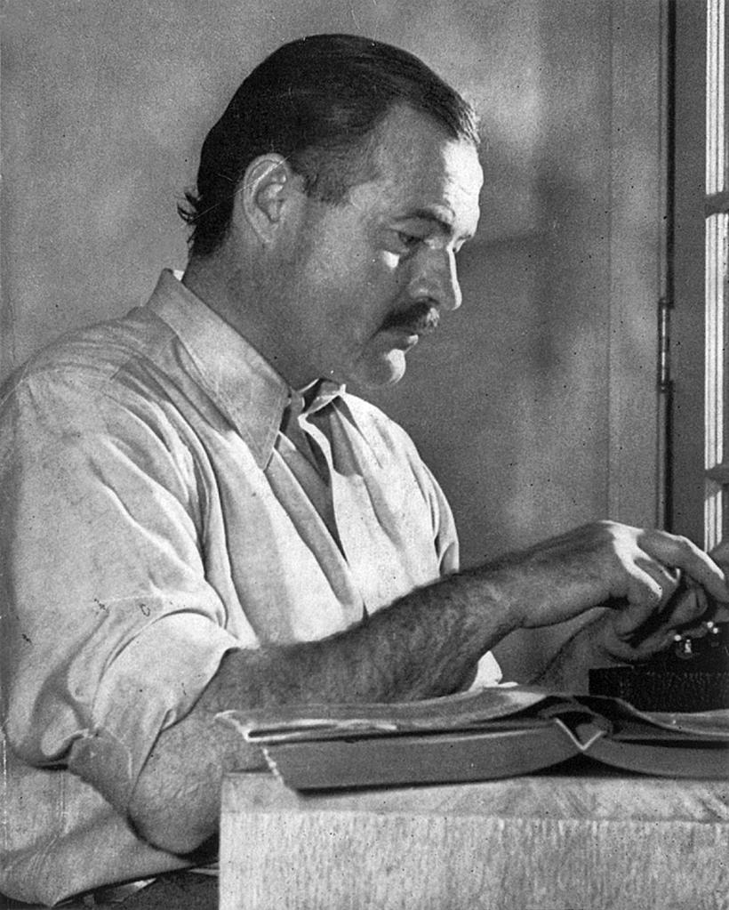 Ernest Hemingway, romancierul cu pușca la tâmplă 18848589