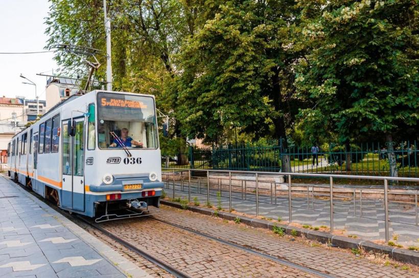 Doi ofertanți pentru reabilitarea liniei 5 de tramvai din Capitală