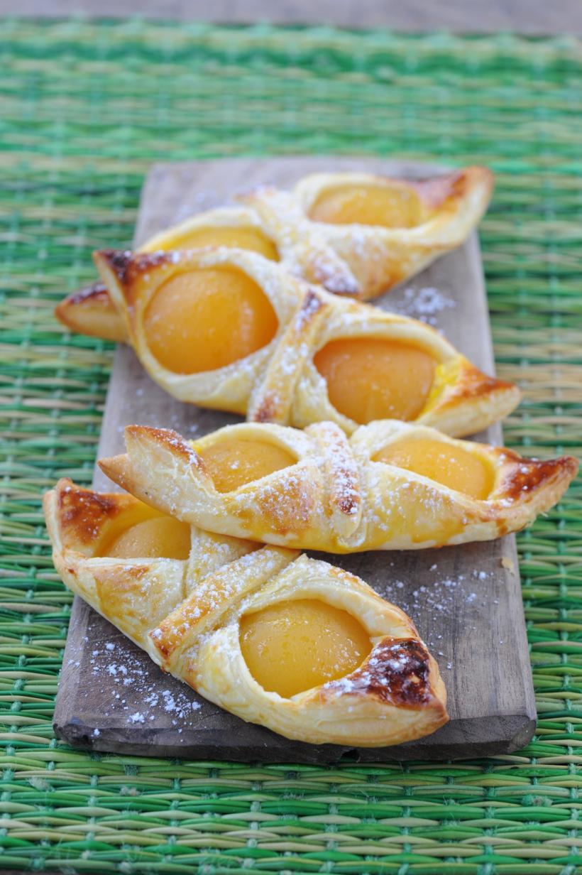 Caise în rețete delicioase: Amaretti, Fruktsoppa sau Gomboți 18849073