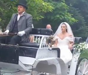 Cătălina Ponor a îmbrăcat rochia de mireasă! Campioana a ajuns într-o caleaşcă la nunta de poveste cu Bogdan Jianu 18849178