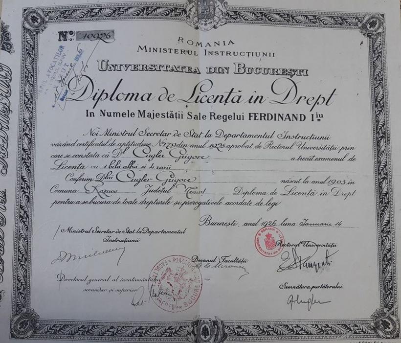 Măștile fine ale unui scriitor interzis  18849152