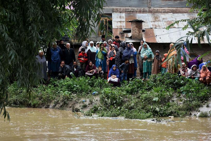 Inundații în nordul Indiei. Cel puțin 15 persoane au murit 18849207