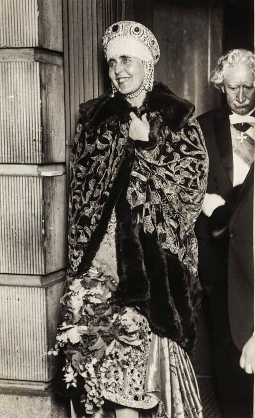 Maria, regina (amer)indienilor Sioux 18849283