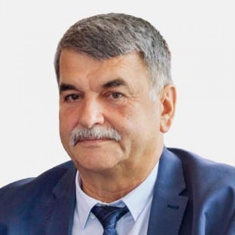 Clasa muncitoare, condusă de pensionari cu averi impresionante și funcții sindicale pe viață 18849317