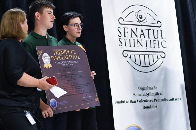 Susținem inovația! Cei mai buni roboți „made în România”, premiați la prima ediție a concursului de robotică organizat de Senatul Științific 18849808