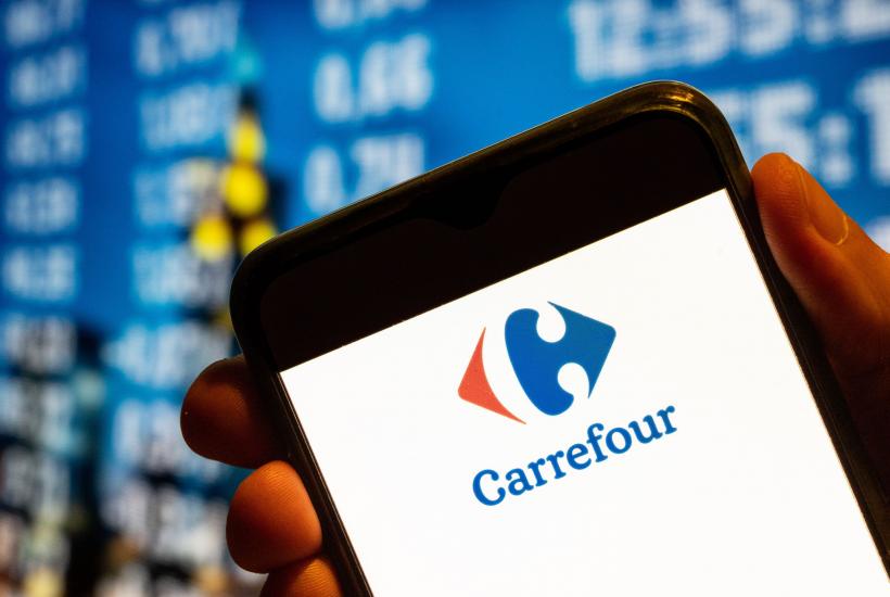 Tranzacție URIAȘĂ pe piața de retail. Carrefour cumpără două mari lanțuri de hipermarketuri