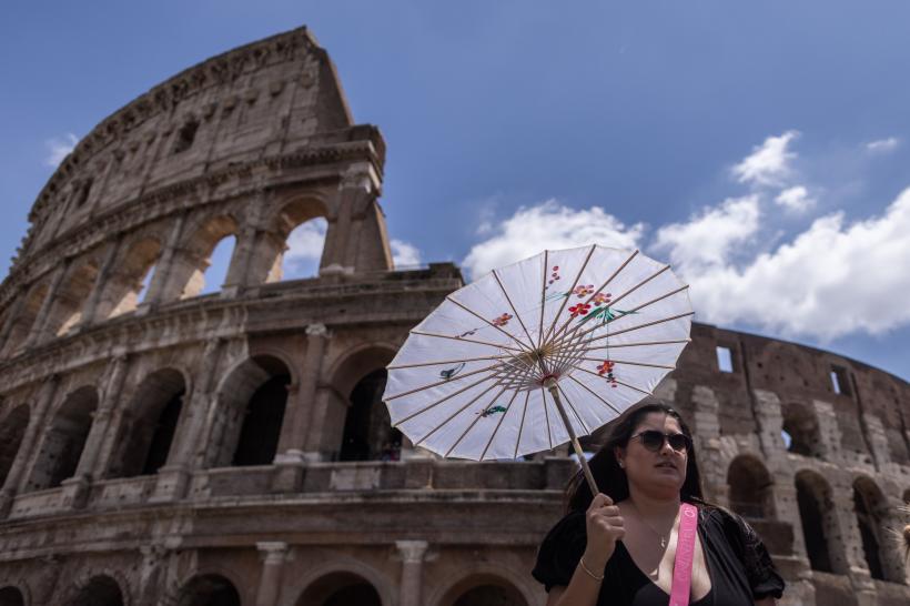 Cod roșu de caniculă în 15 orașe din Italia. 43 de grade Celsius la Roma