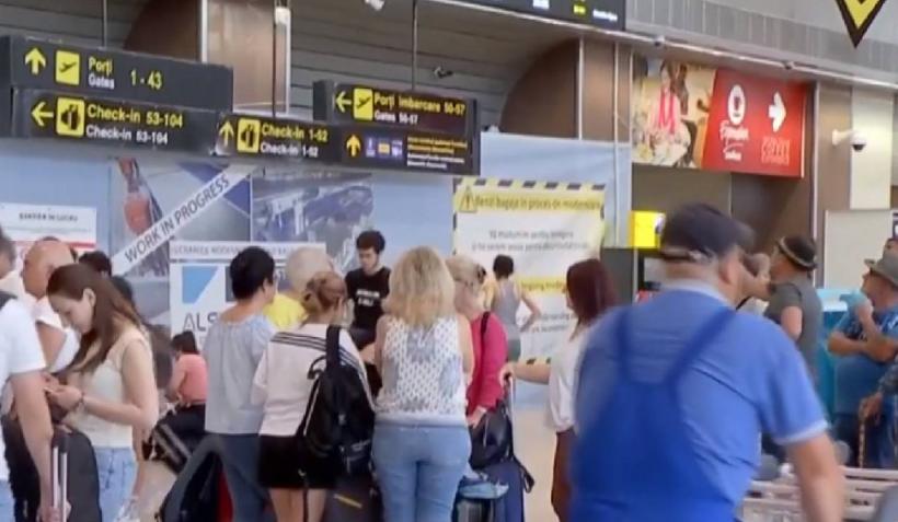 Aglomerație pe Aeroportul Otopeni. Curse anulate ori întârziate din cauza grevei din Italia