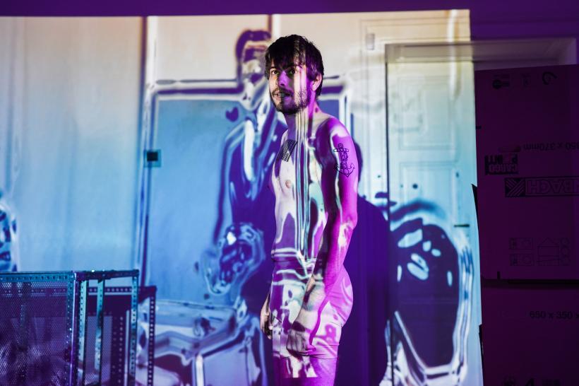 Monoloagele solitudinii, premieră 18849879